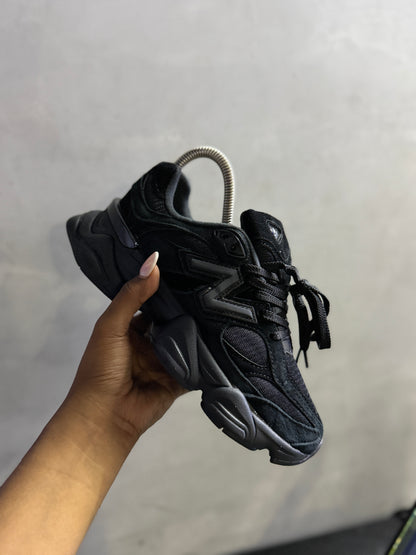 NEW BALANCE 9060 TODO NEGRO