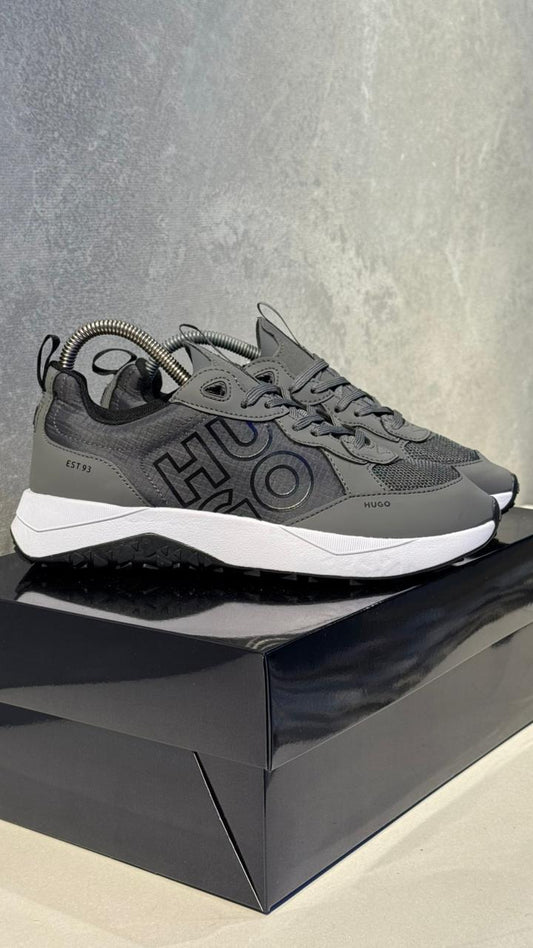 HUGO BOSS CLASICO GRIS LETRA