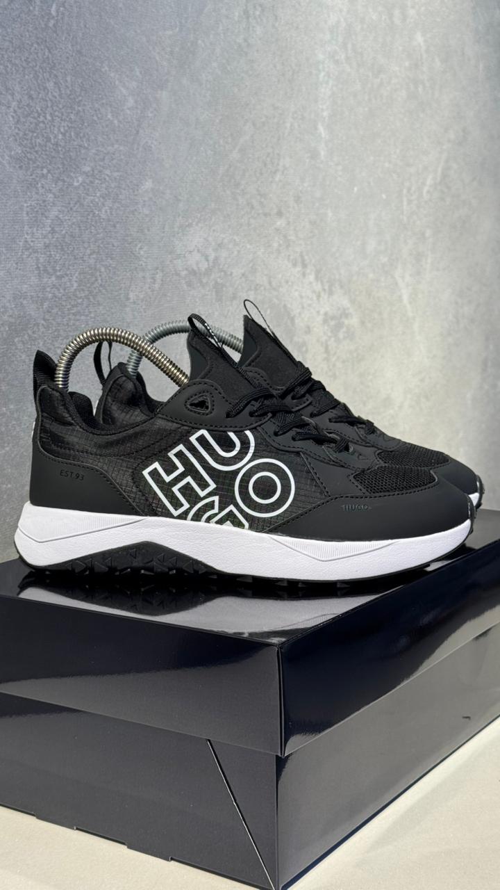 HUGO BOSS CLASICO NEGRO BLANCO LETRA