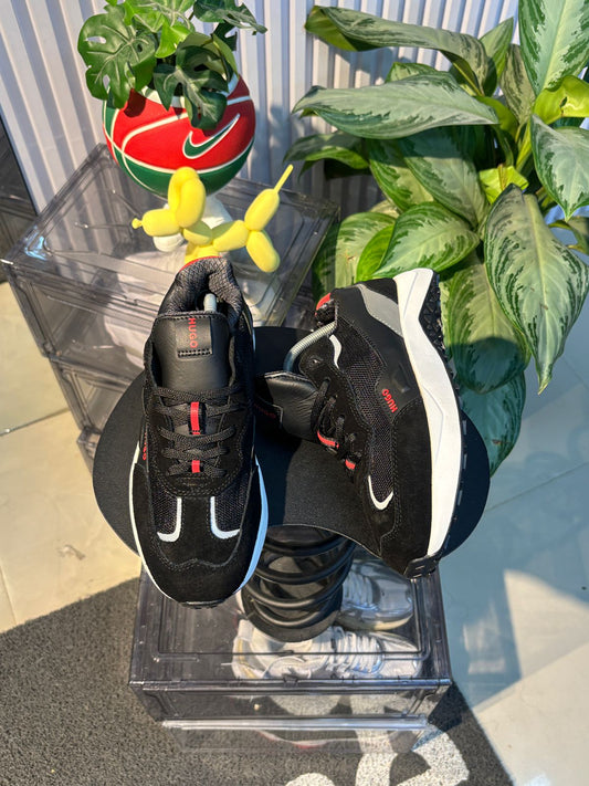 HUGO BOSS NEGRO BLANCO ROJO