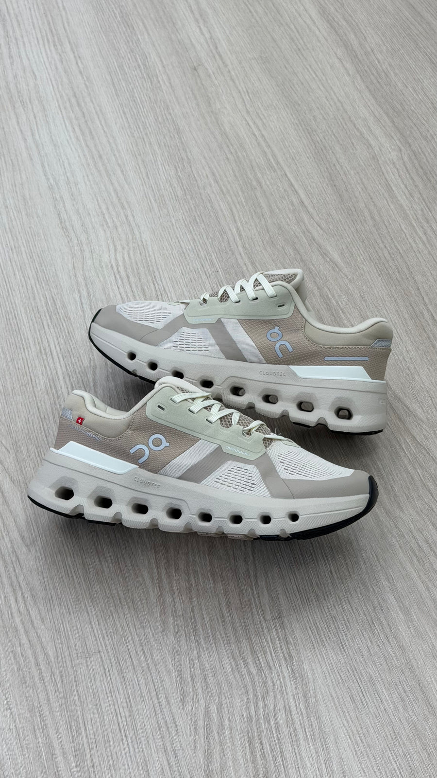 ON CLOUD RUNNER BEIGE CREMA