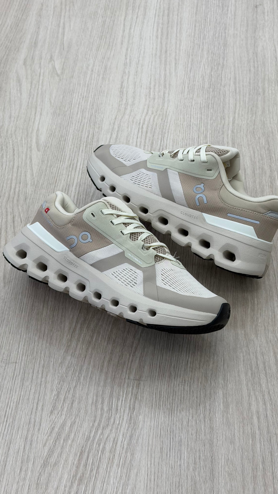 ON CLOUD RUNNER BEIGE CREMA