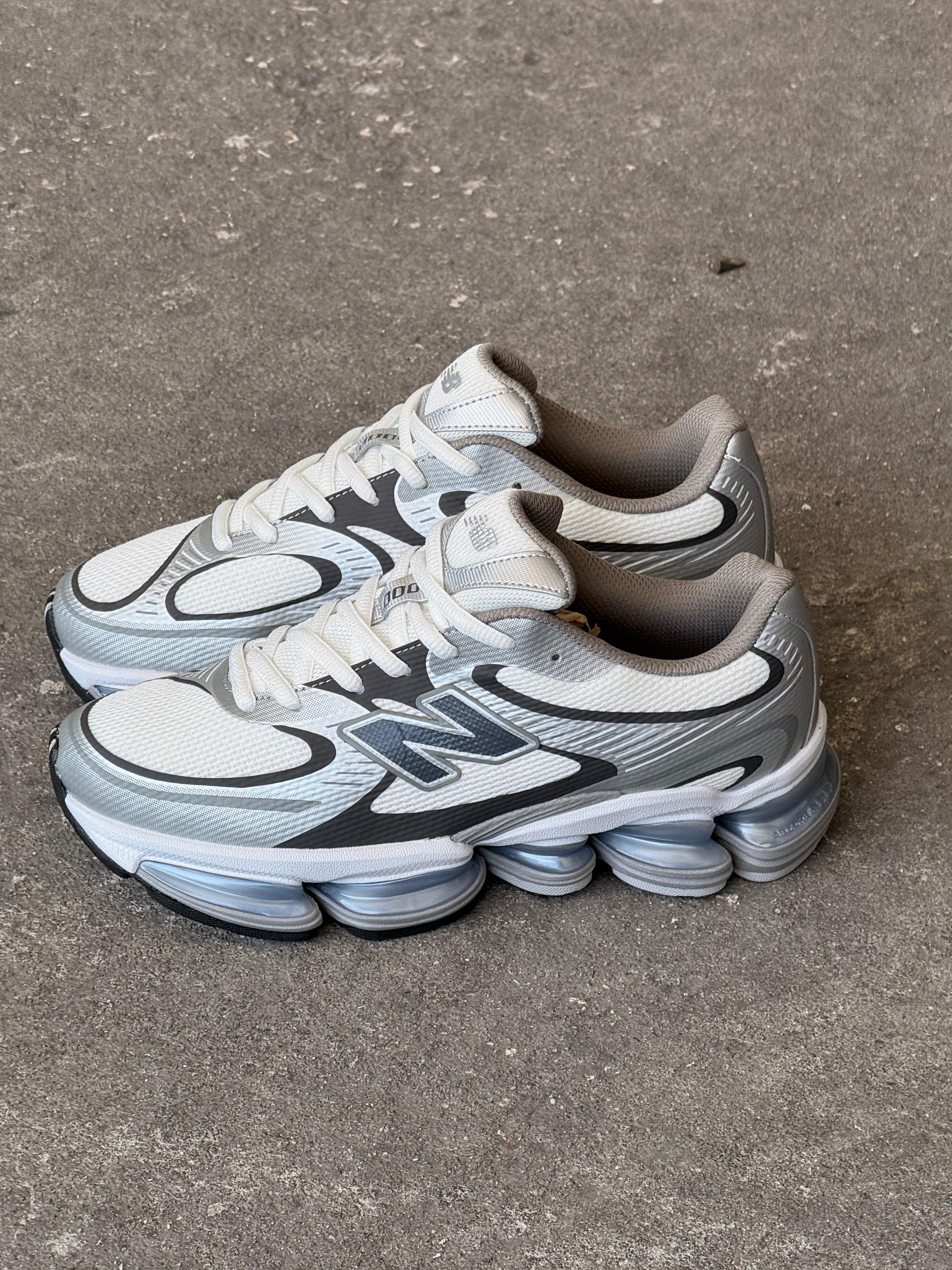 NEW BALANCE 2000 GRIS PLATA