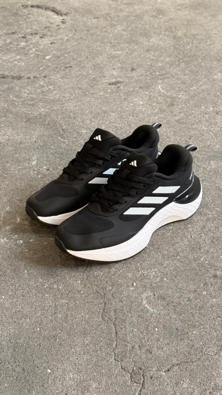ADIDAS SUPERMAGMA NEGRO BLANCO
