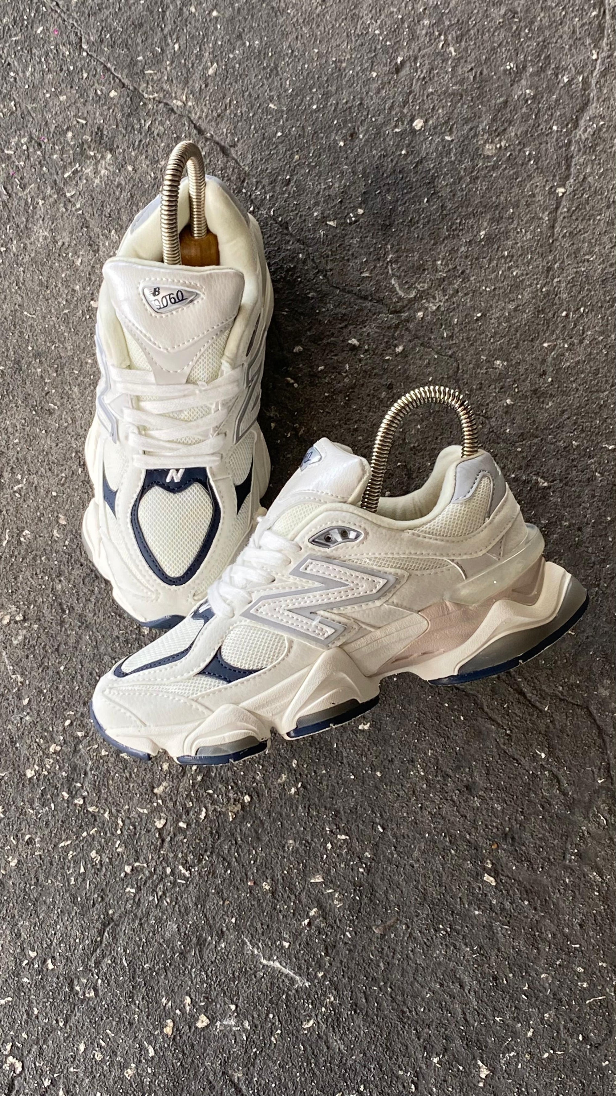 NEW BALANCE 9060 BLANCO ROSA