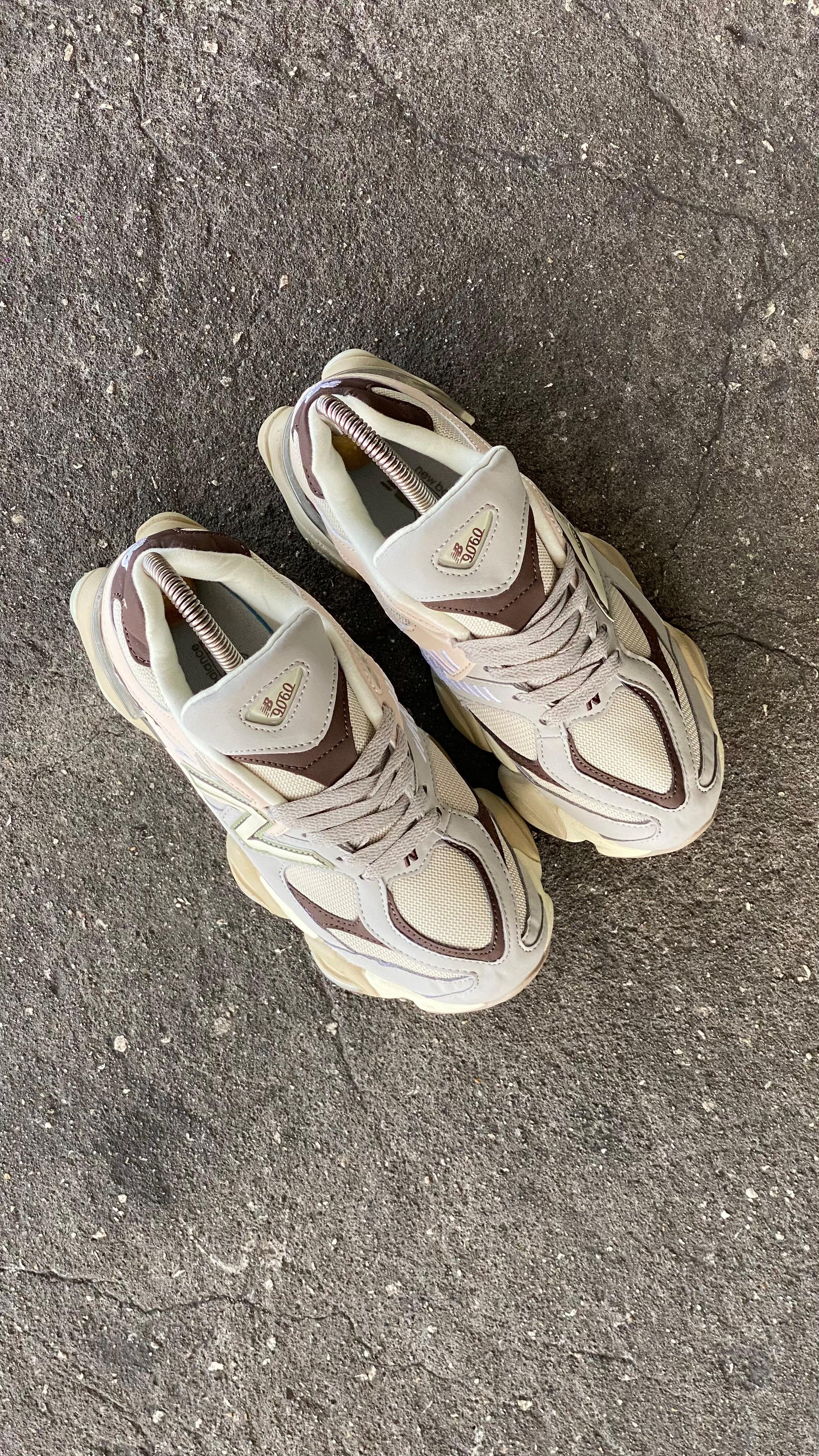 NEW BALANCE 9060 BEIGE CAFE
