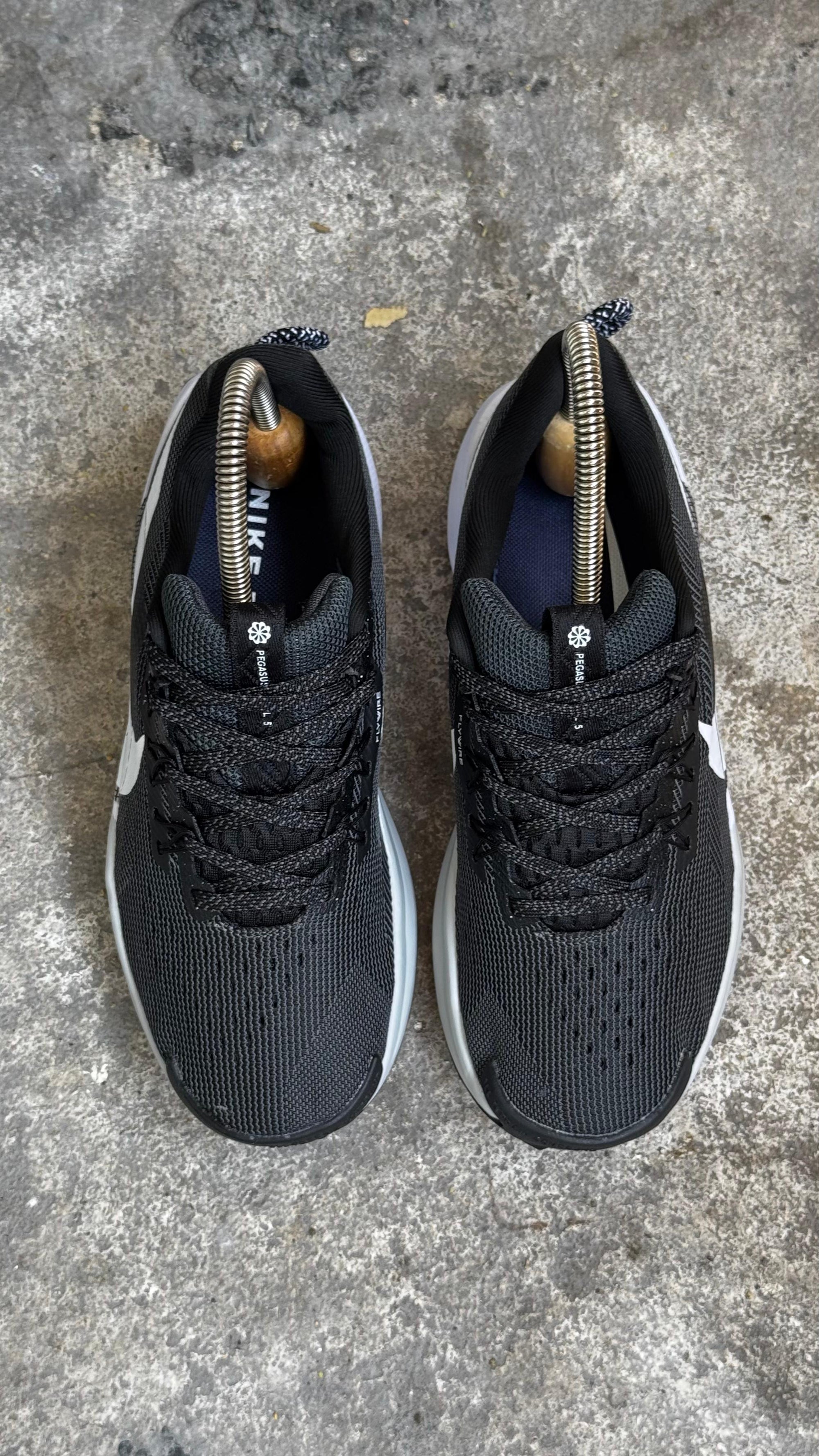 NIKE TRAIL NEGRO BLANCO