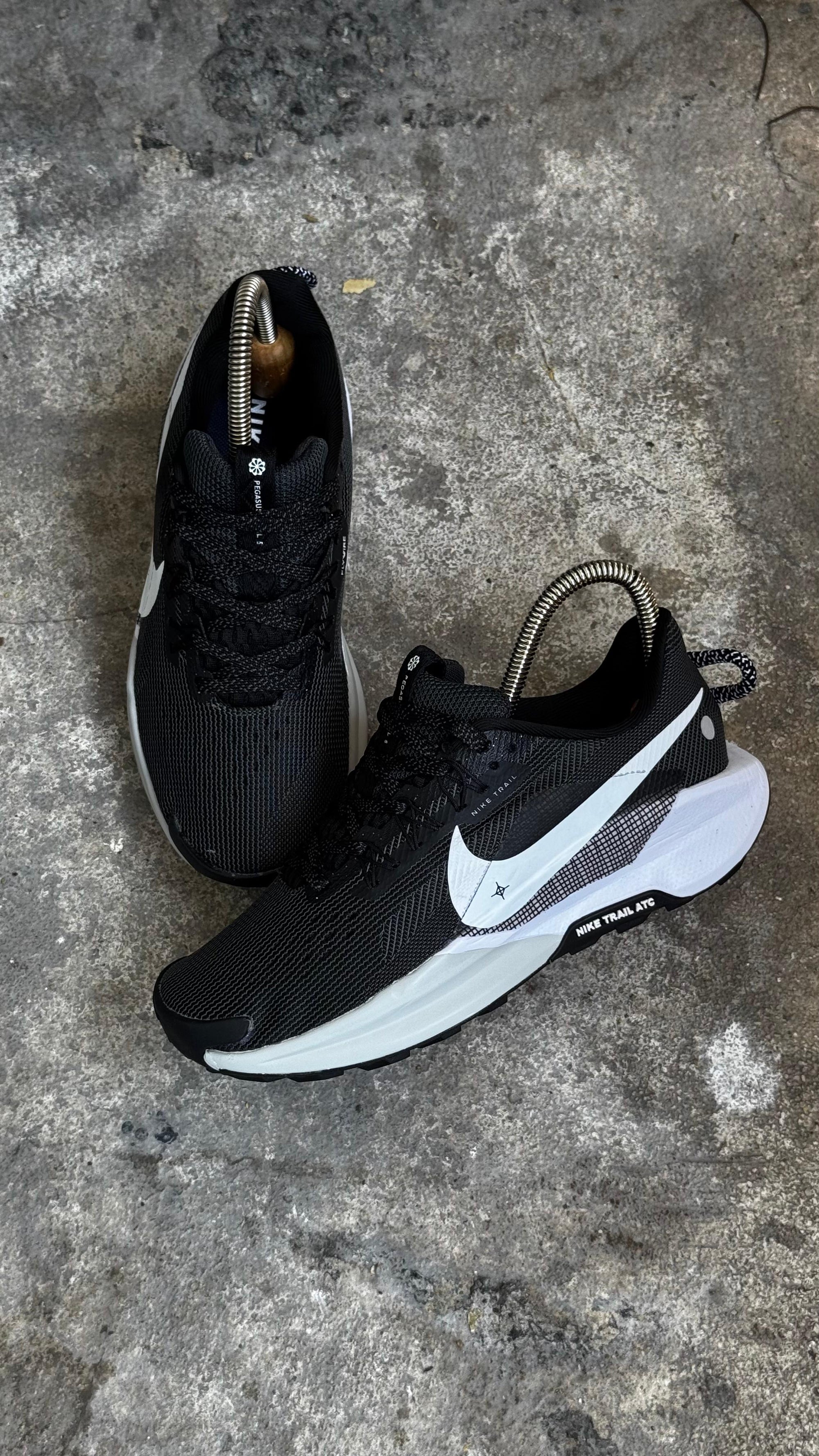 NIKE TRAIL NEGRO BLANCO