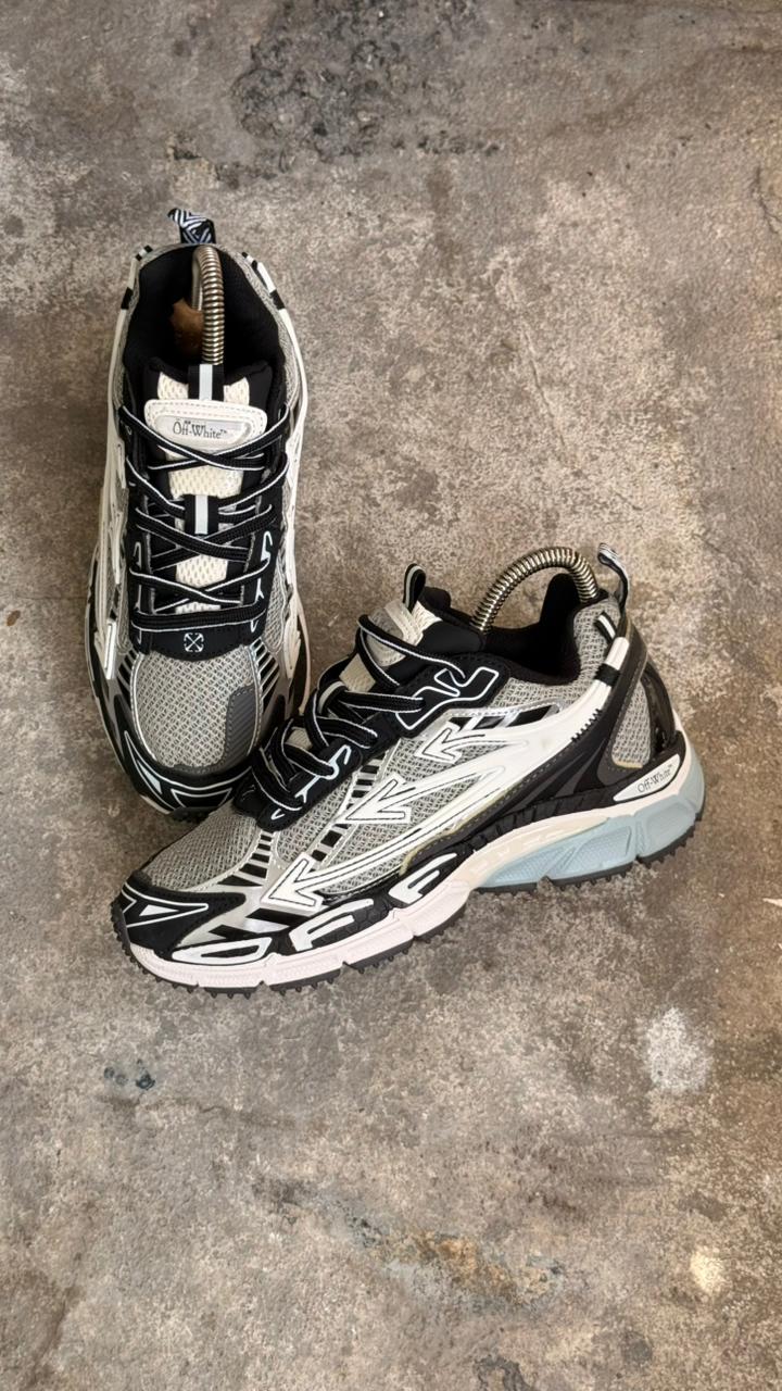 OFF WHITE 3 CHULO NEGRO BLANCO