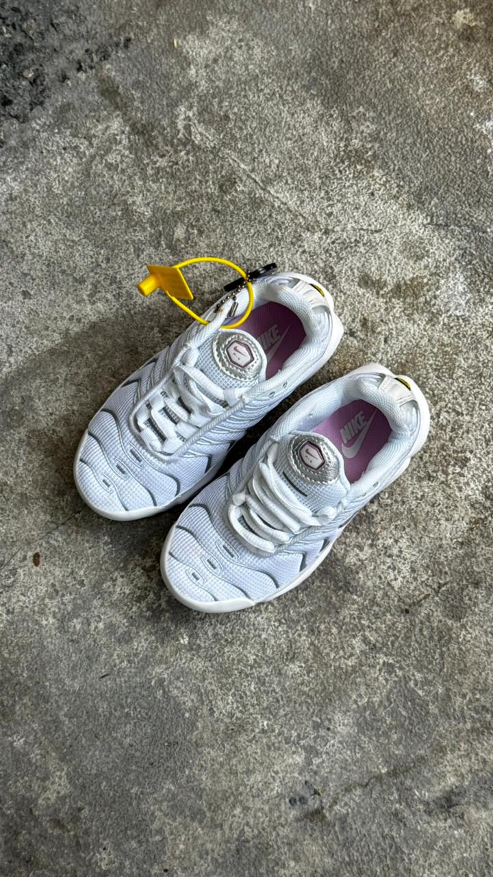 NIKE TN BLANCO ROSA NIÑA