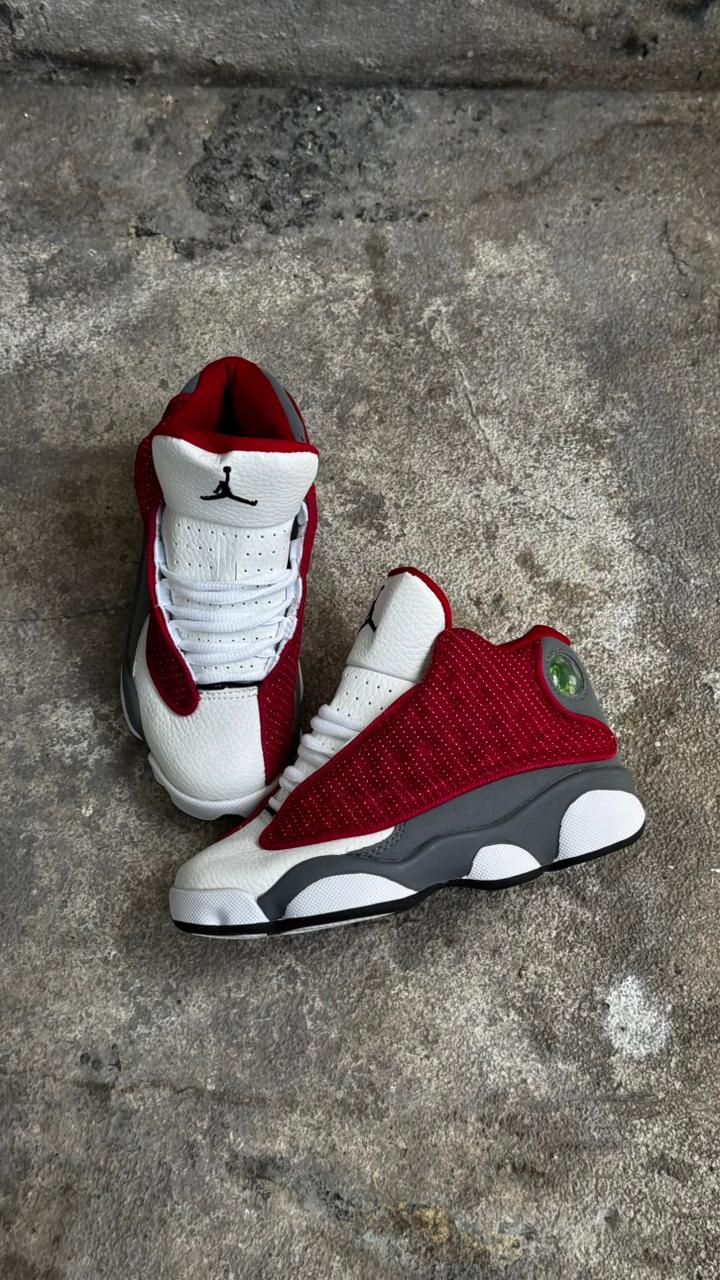 JORDAN RETRO 13 NIÑO BLANCA ROJA