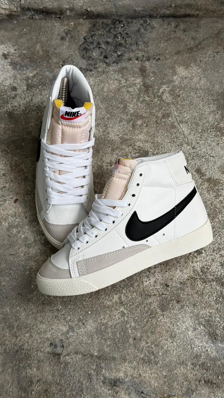 NIKE BLAZZER BOTA BLANCO