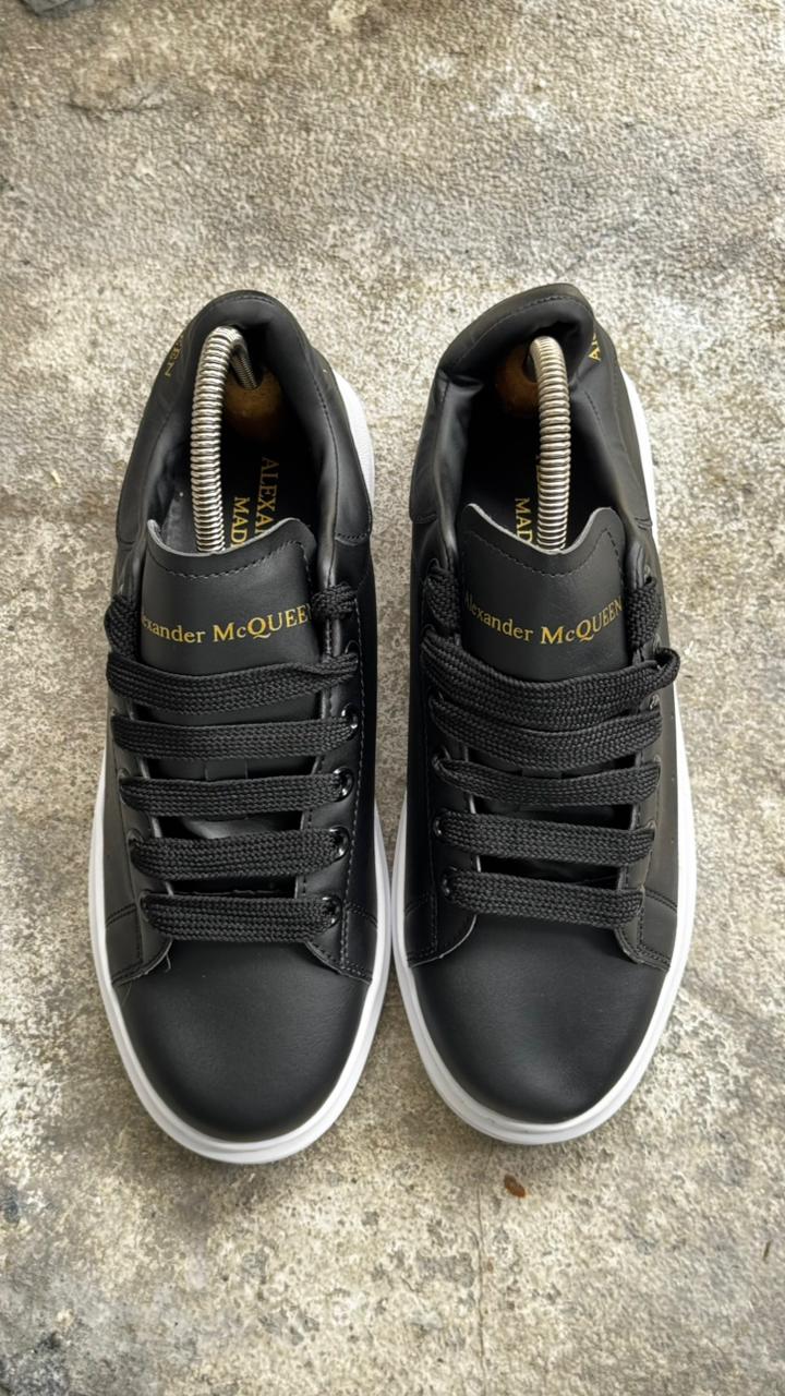 ALEXANDER MCQUEEN NEGRO BLANCO