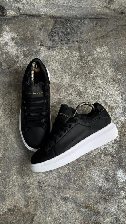 ALEXANDER MCQUEEN NEGRO BLANCO