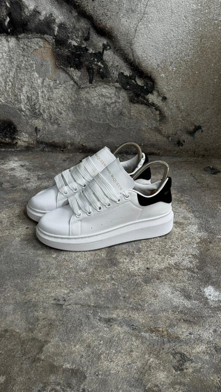 ALEXANDER MCQUEEN CLASICO BLANCO NEGRO
