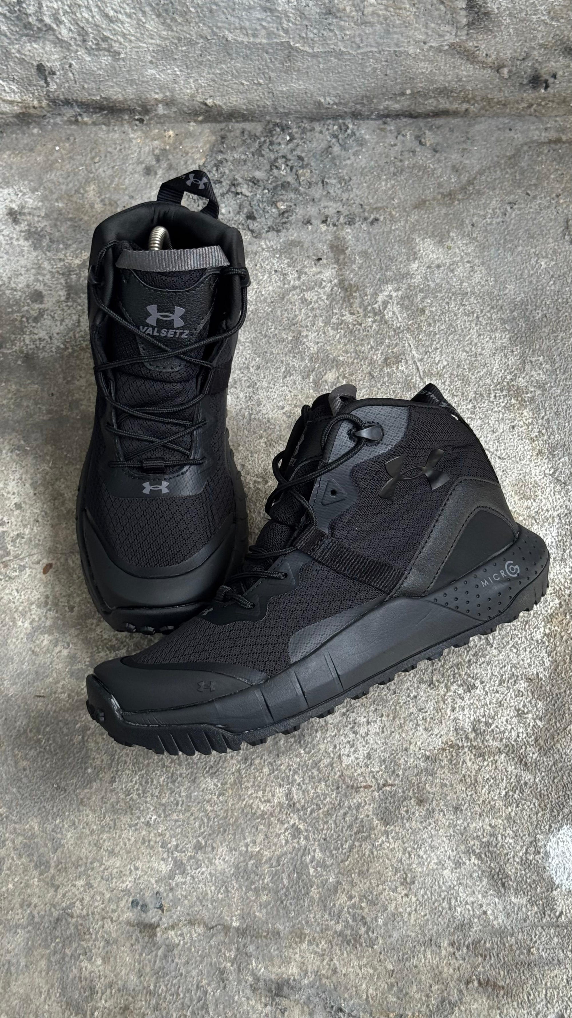 BOTA UNDER NEGRA MICRO