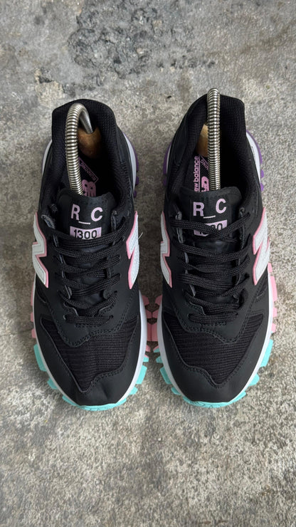 NEW BALANCE 1300 PASTEL NEGRO