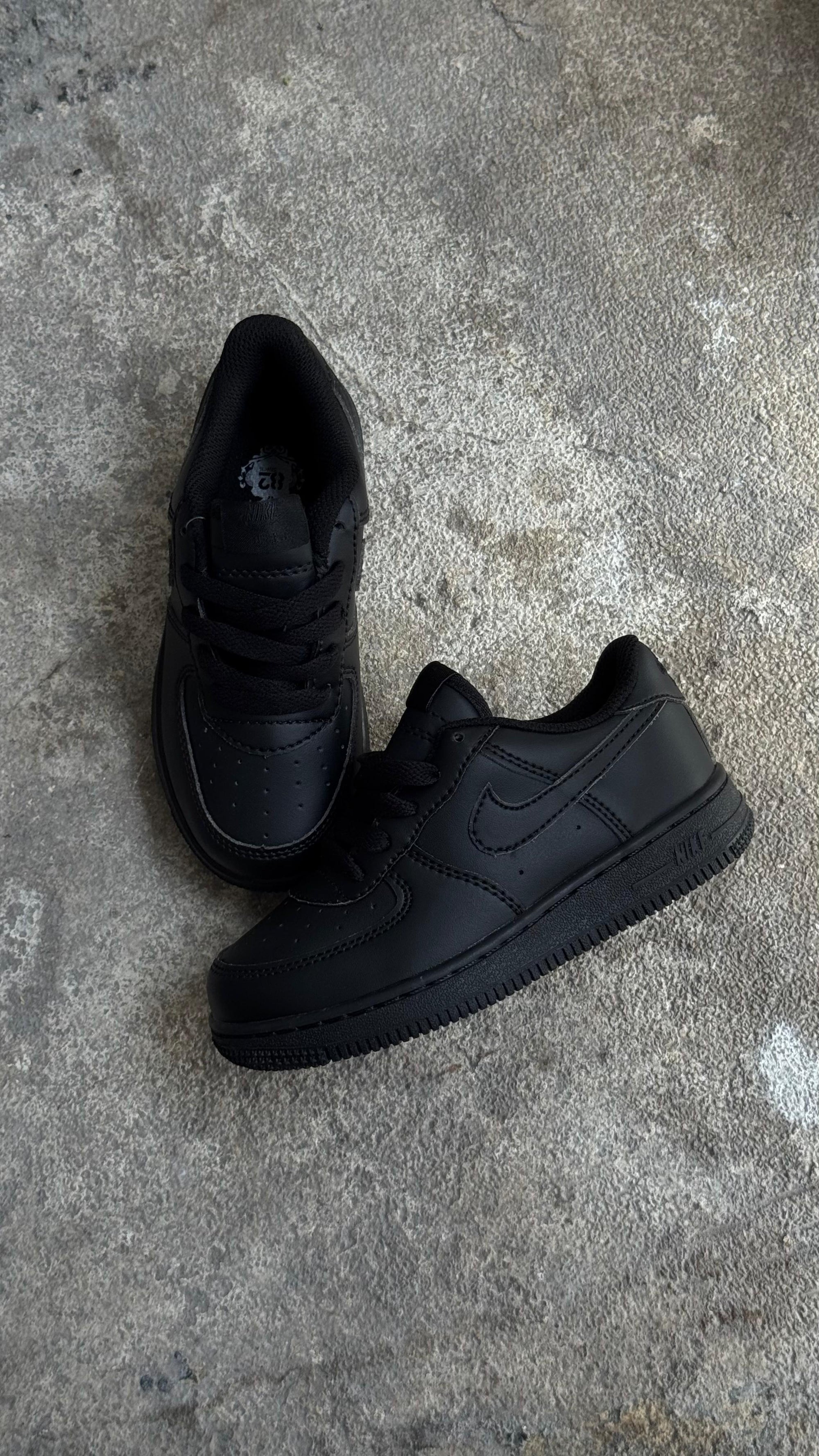 NIKE AF1 NEGRO NIÑO PROMO