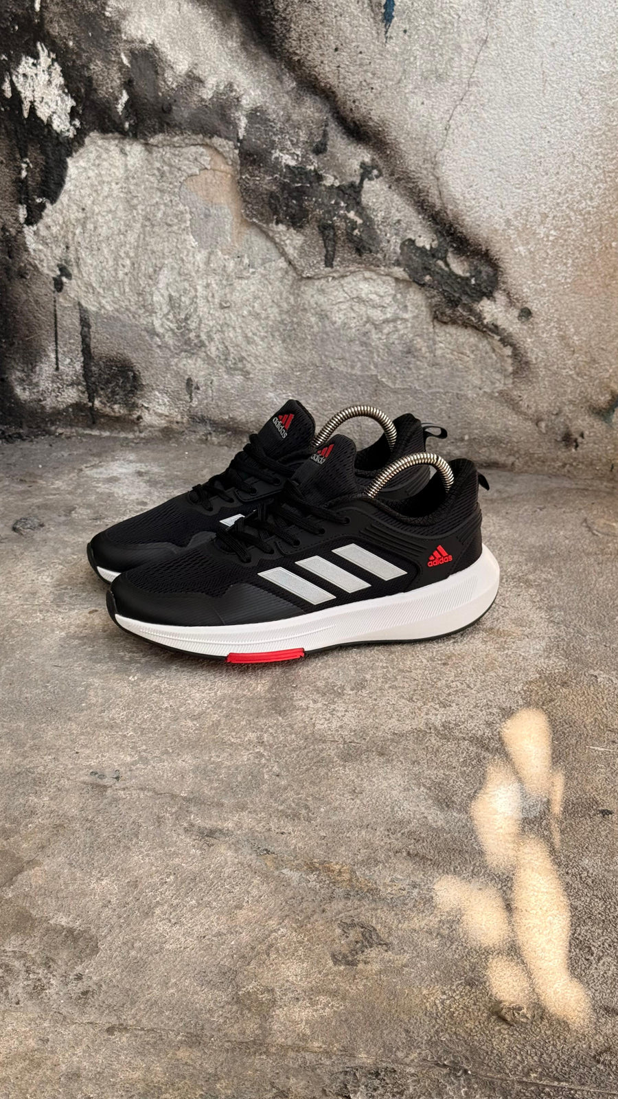 ADIDAS BOUNCE NEGRO ROJO
