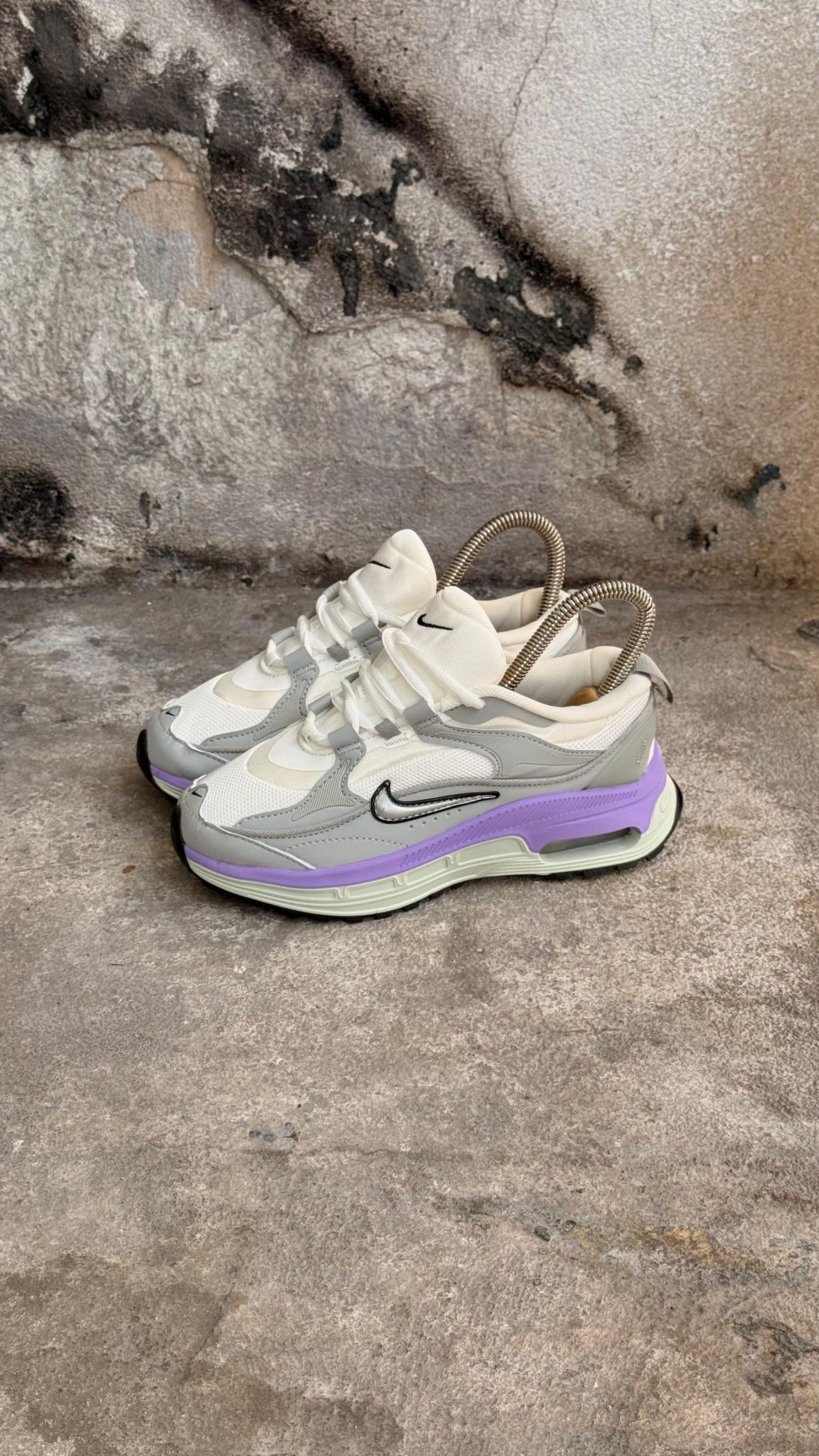 NIKE BLISS BLANCO MORADO PROMO