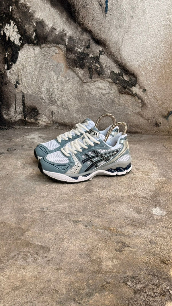 ASICS PLATA