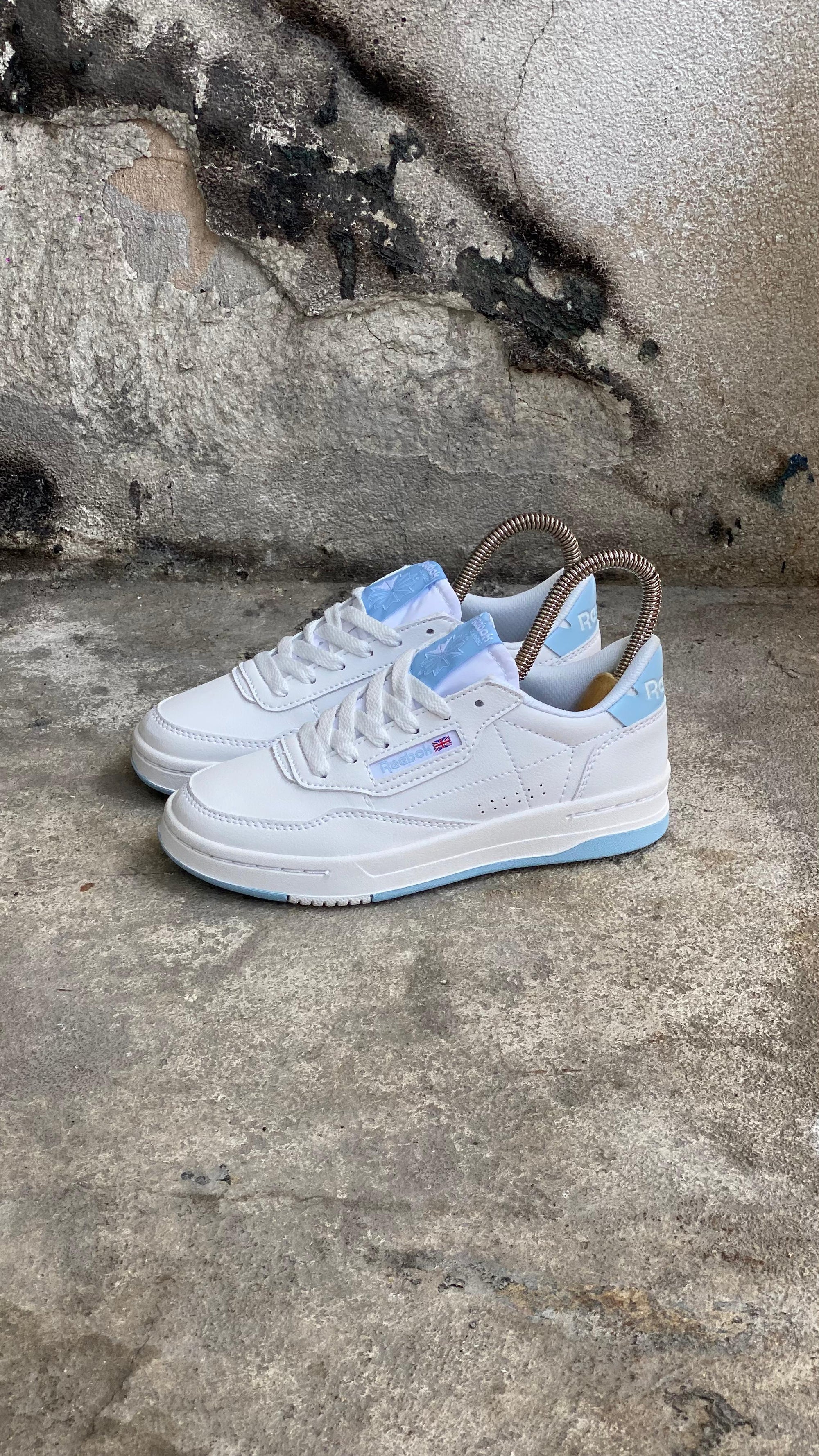 REEBOK TABLA BLANCO AZUL