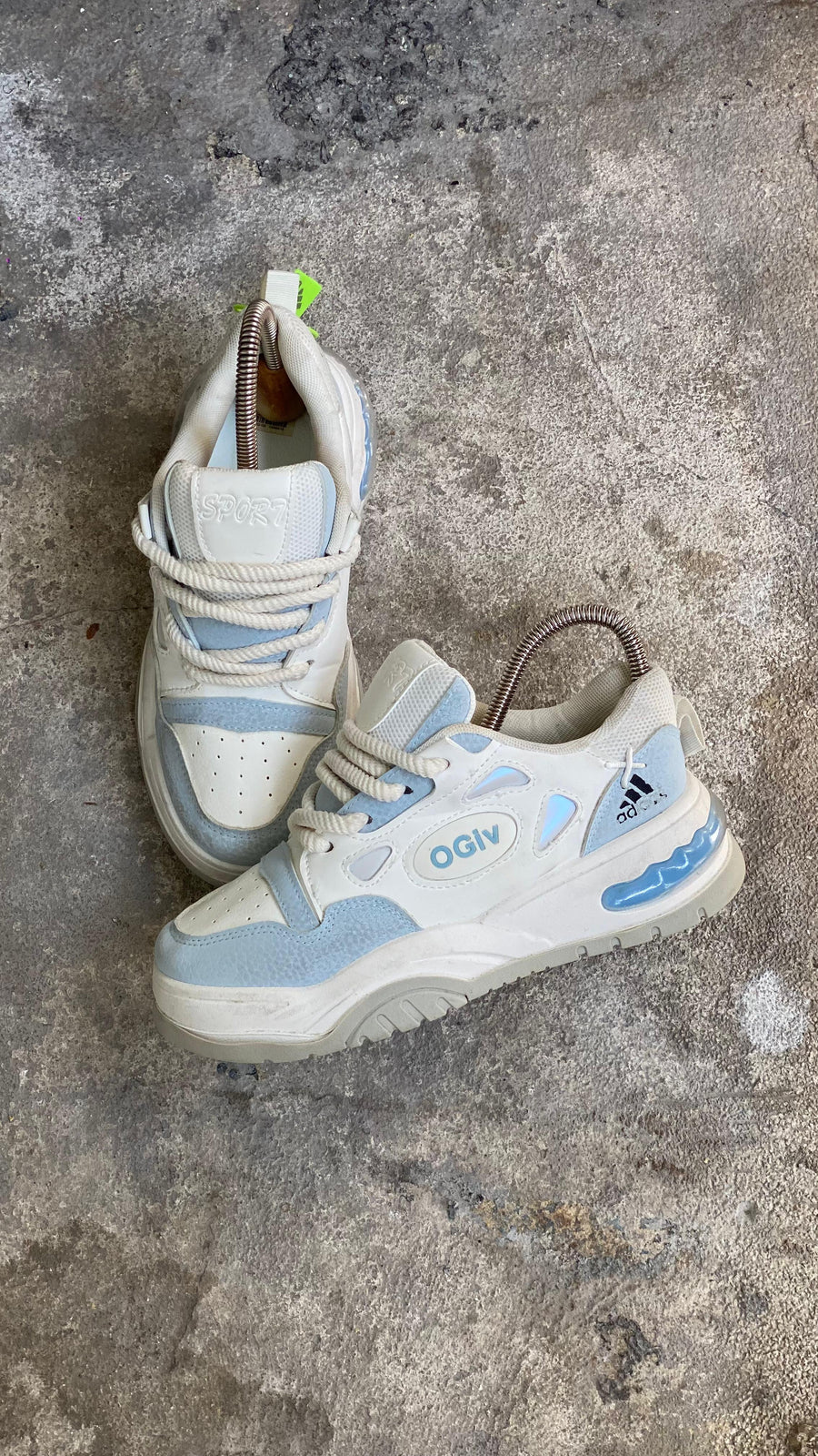 ADIDAS OGIY BEIGE AZUL PROMO