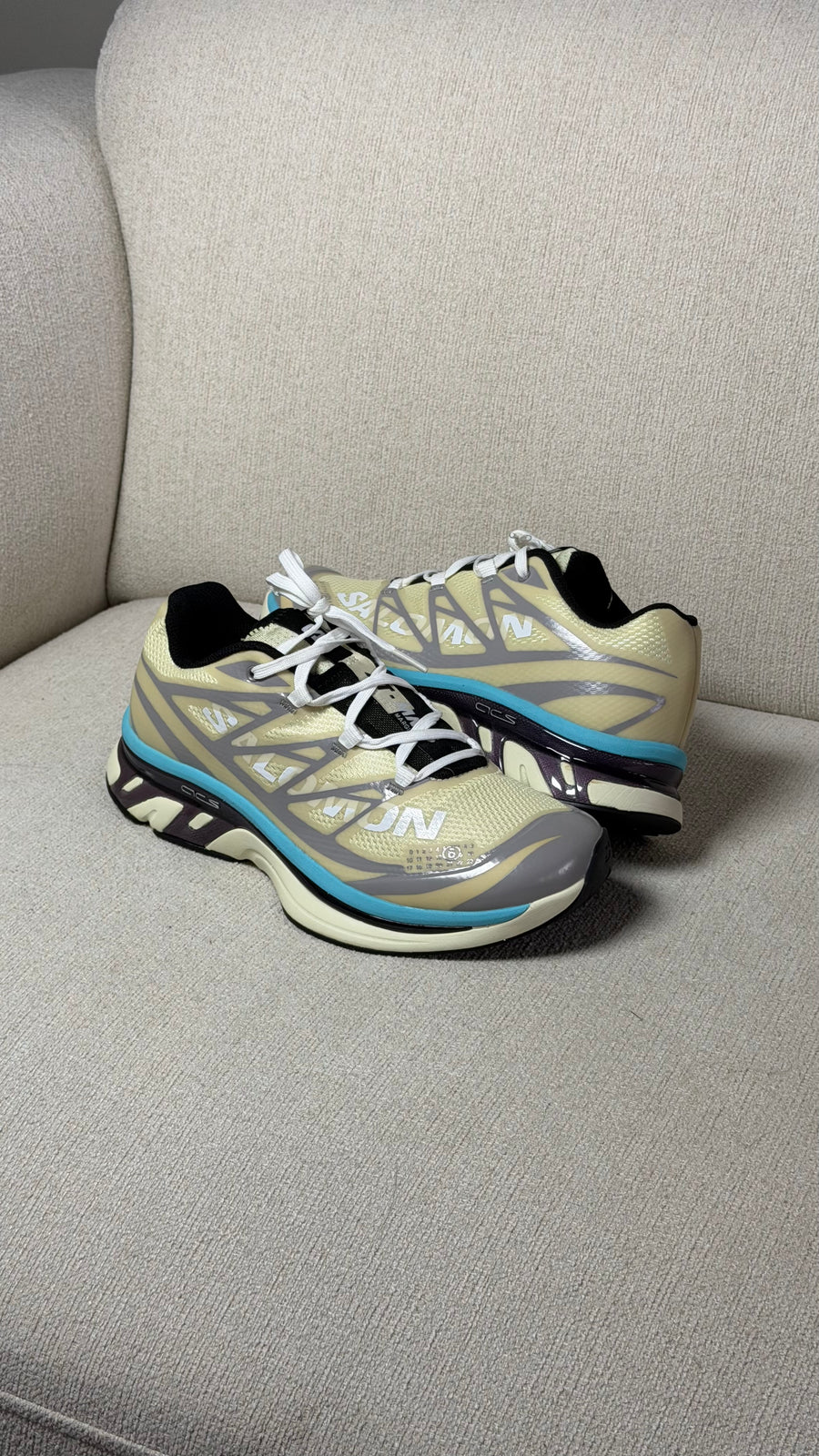 SALOMON TENNIS BEIGE AZUL
