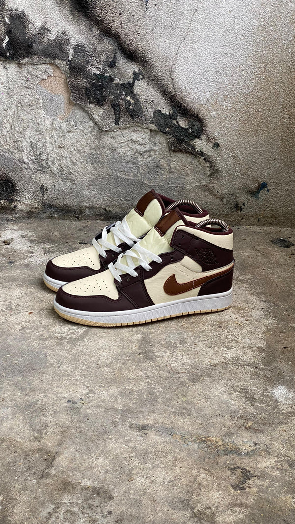 JORDAN RETRO 1 BEIGE CAFE