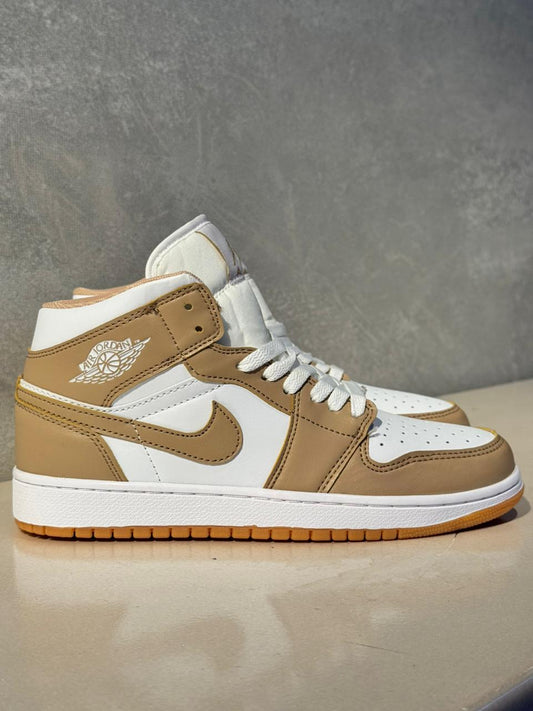 JORDAN RETRO 1 HIGH BLANCO PASTEL
