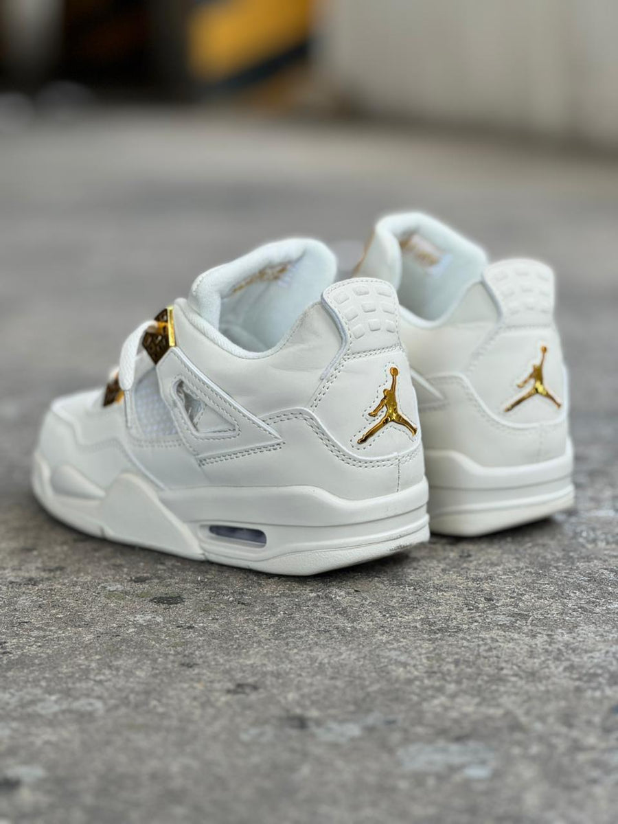 JORDAN RETRO 4 BLANCA DORADA