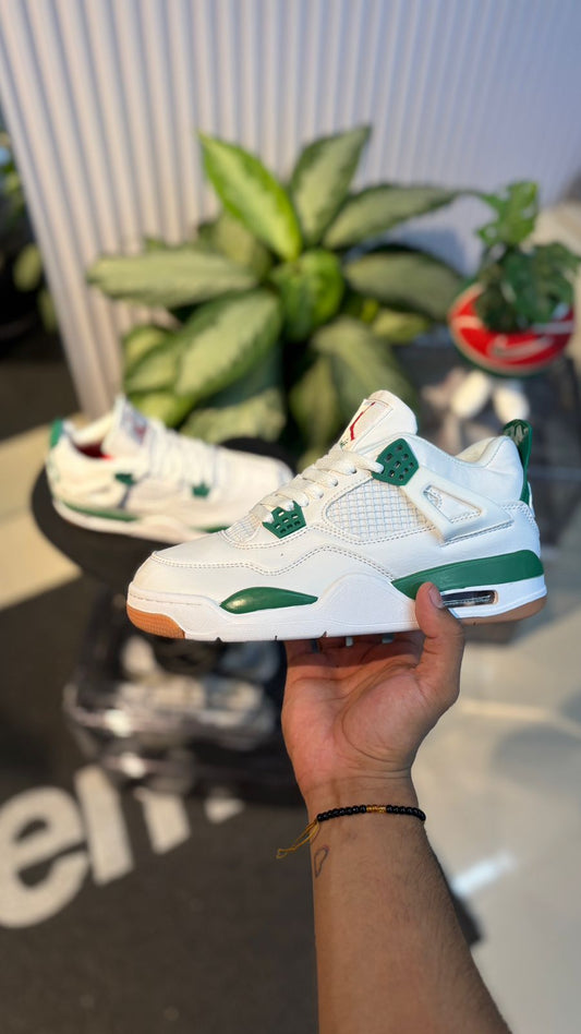 JORDAN RETRO 4 BLANCO VERDE