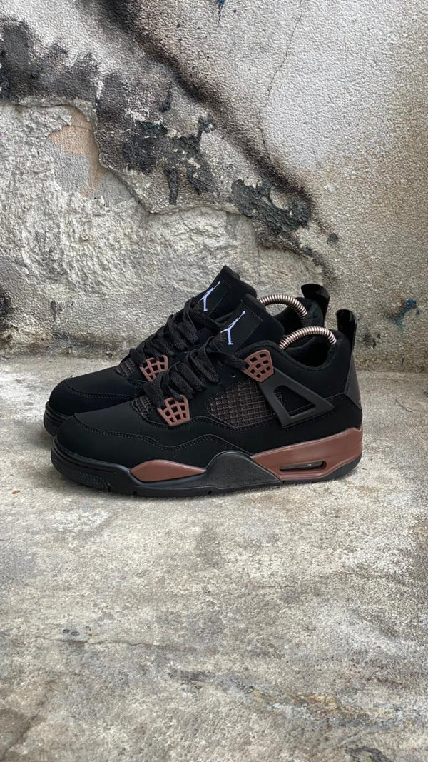 JORDAN RETRO 4 NEGRA CAFE