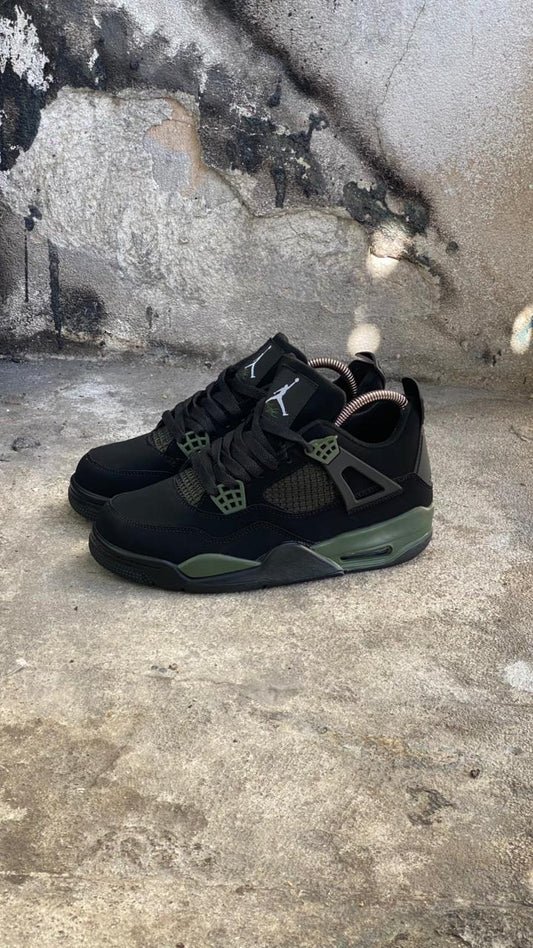JORDAN RETRO 4 NEGRA VERDE MILITAR