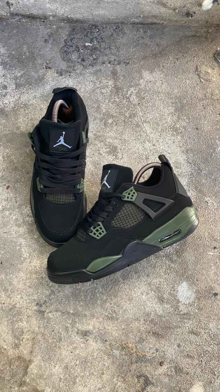 JORDAN RETRO 4 NEGRA VERDE MILITAR
