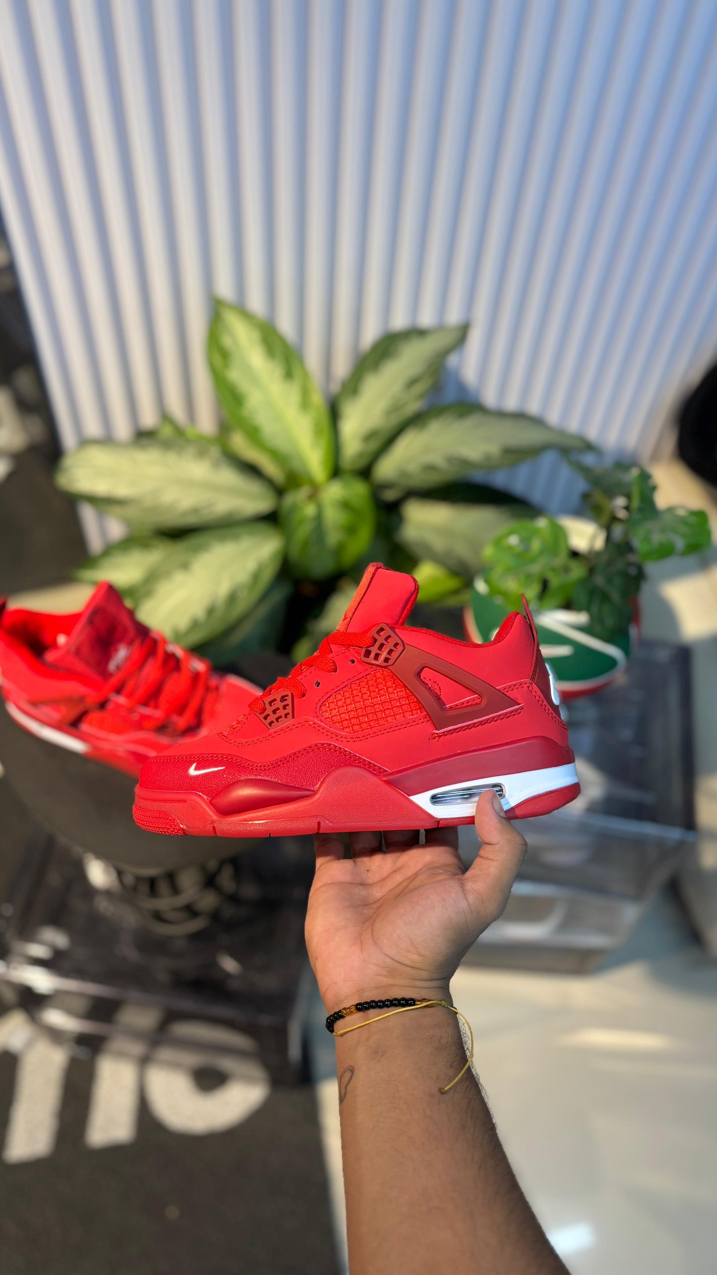 JORDAN RETRO 4 ROJA
