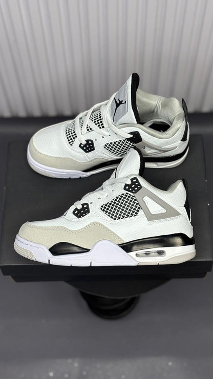 NIKE JORDAN RETRO 4 CREMA