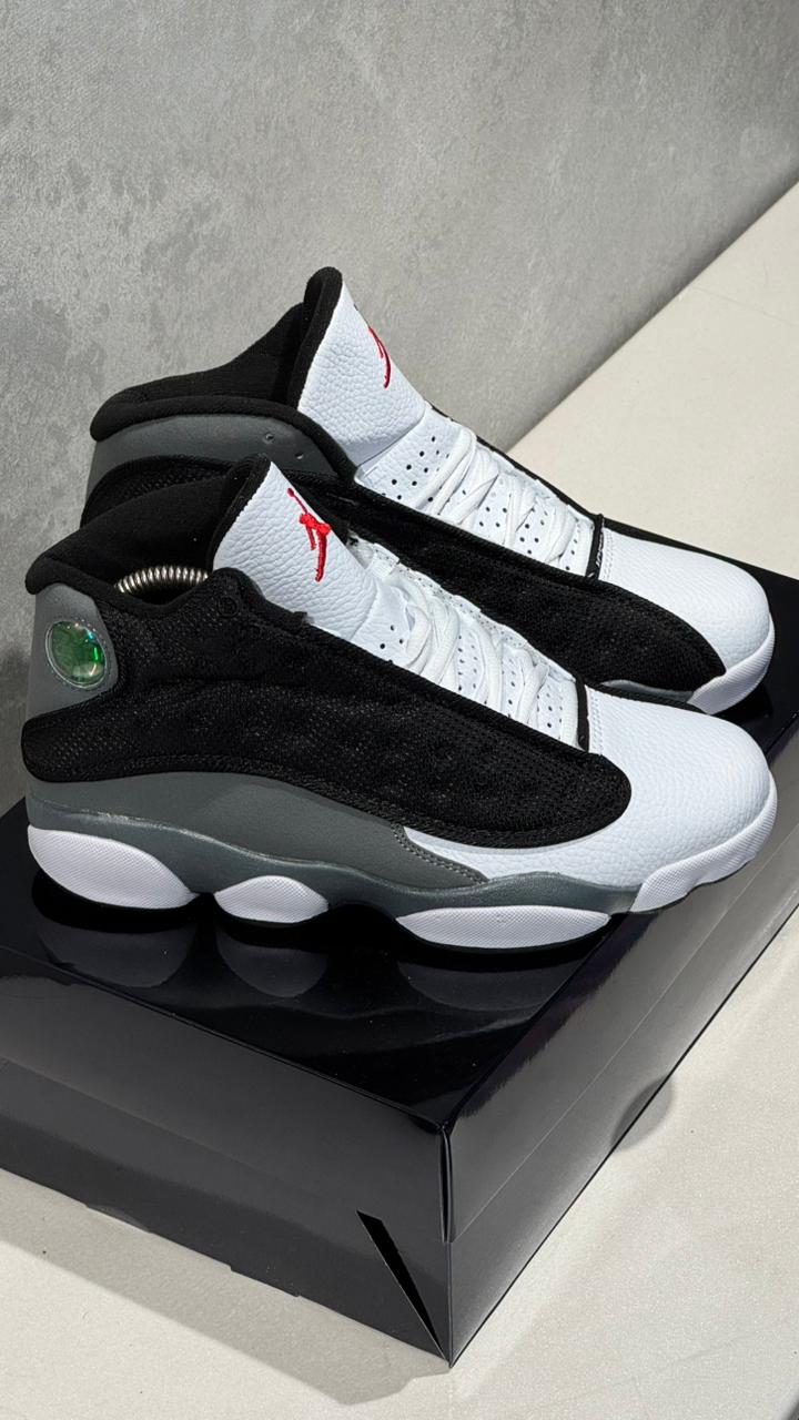 JORDAN RETRO 13 NEGRO BLANCO