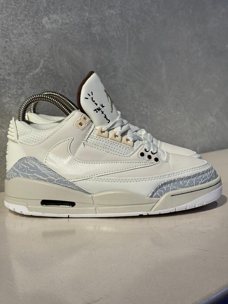 JORDAN RETRO 3 BEIGE