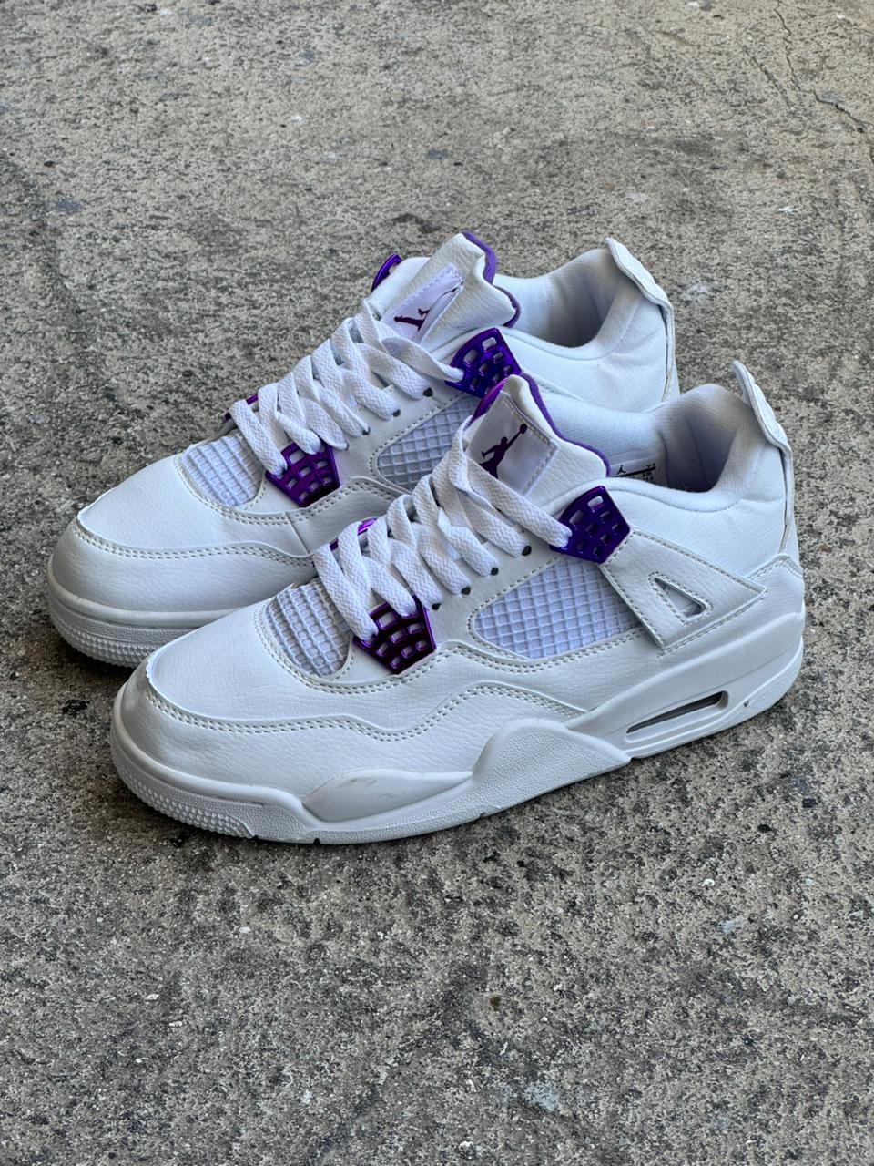 JORDAN RETRO 4 BLANCO MORADO