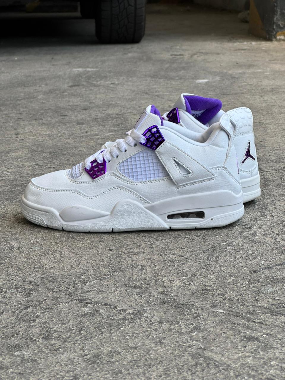 JORDAN RETRO 4 BLANCO MORADO