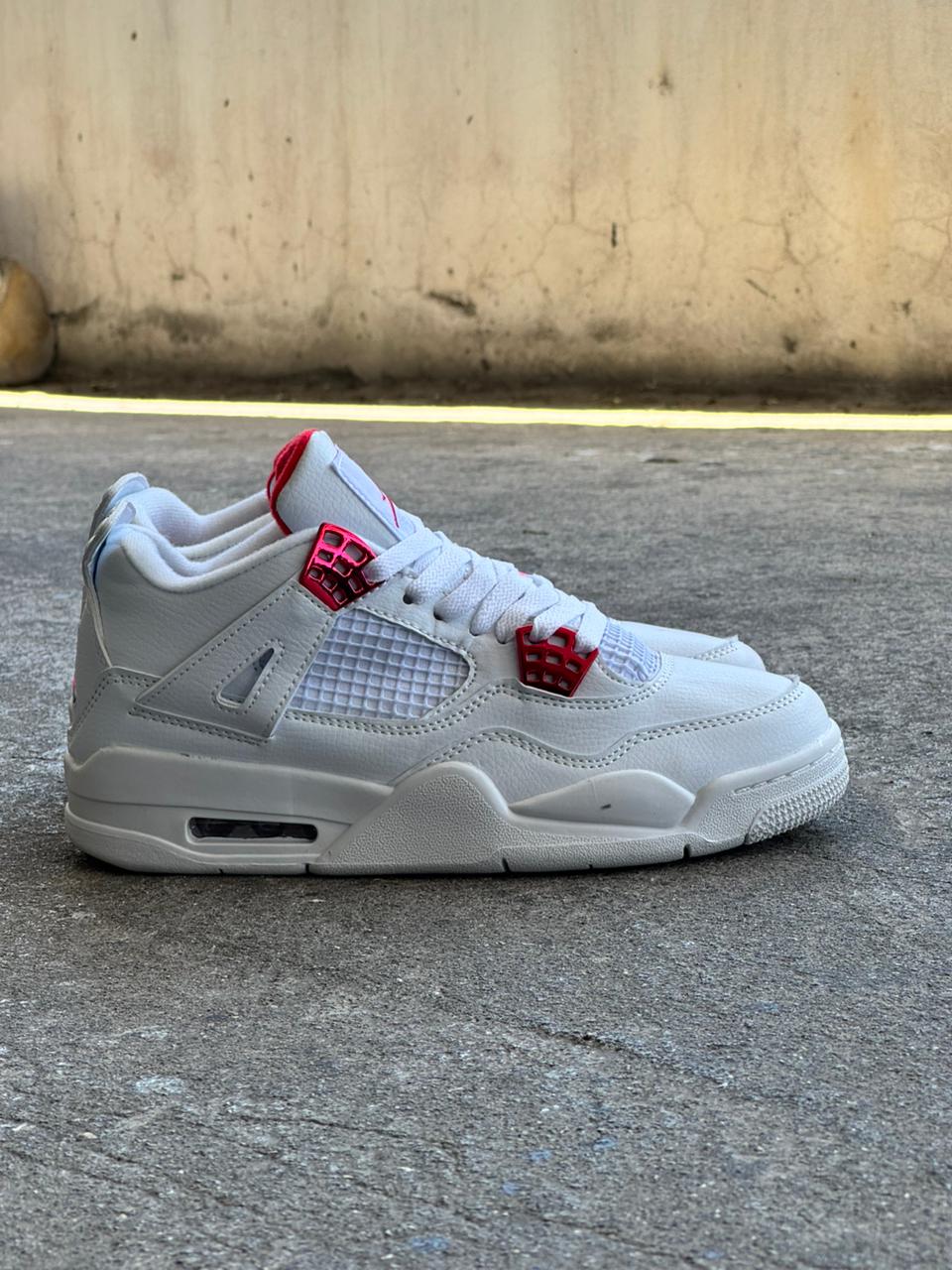 JORDAN RETRO 4 BLANCO ROJO