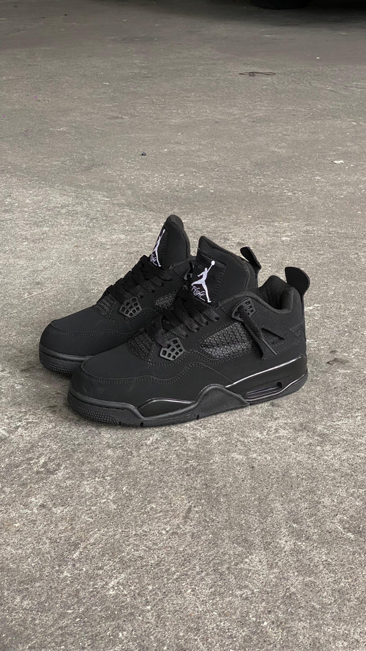 JORDAN RETRO 4 NEGRA
