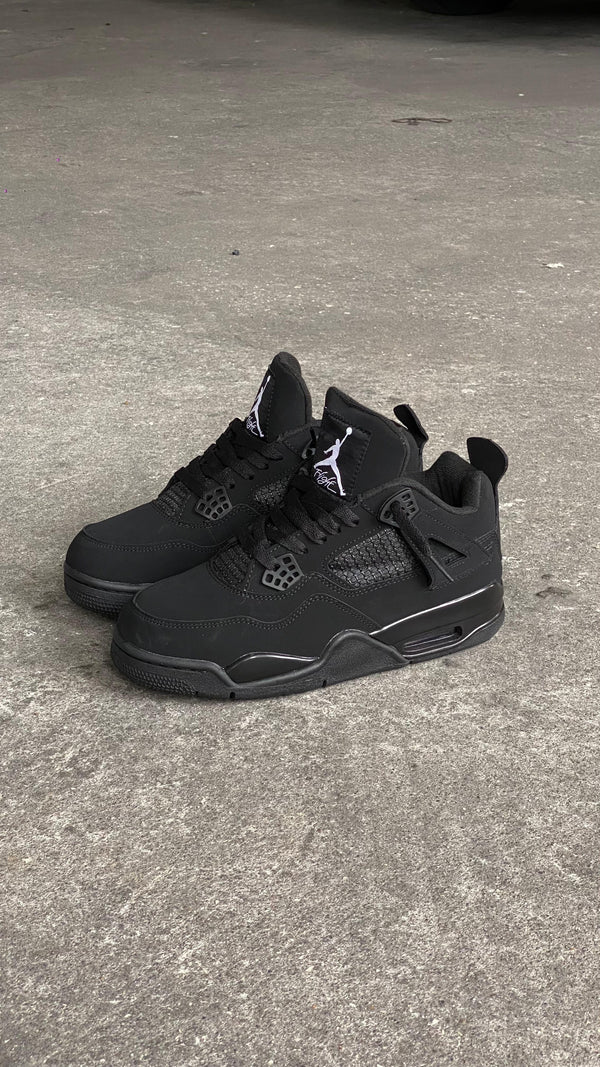 JORDAN RETRO 4 NEGRA