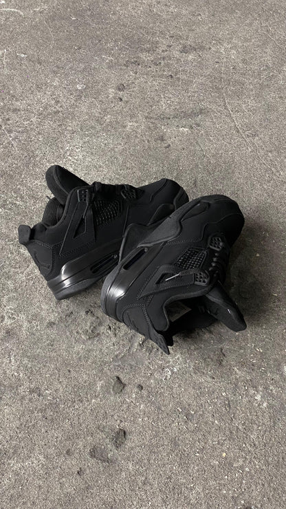 JORDAN RETRO 4 NEGRA