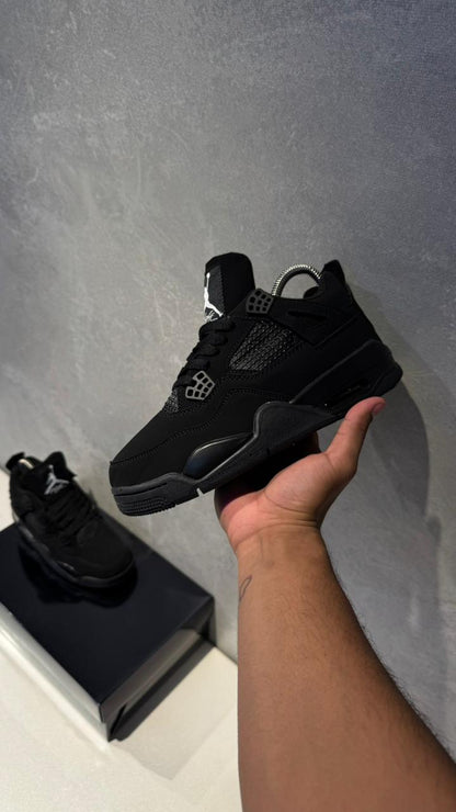 JORDAN RETRO 4 NEGRA