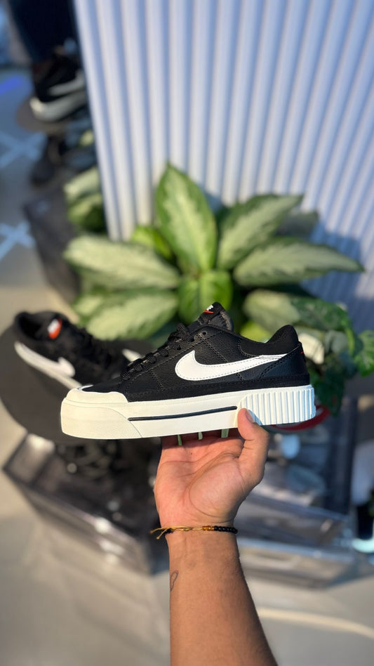 NIKE LEGACY NEGRO BLANCO