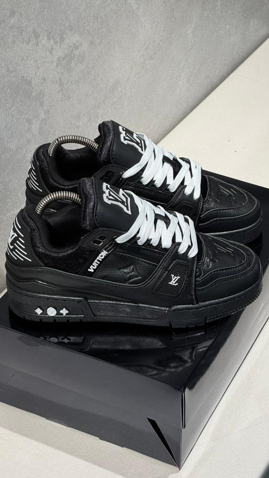 LOUIS VUITTON NEGRO CORDON BLANCO