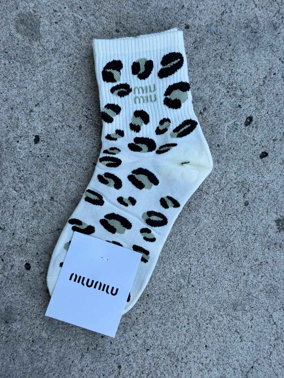 MEDIAS MIU MIU