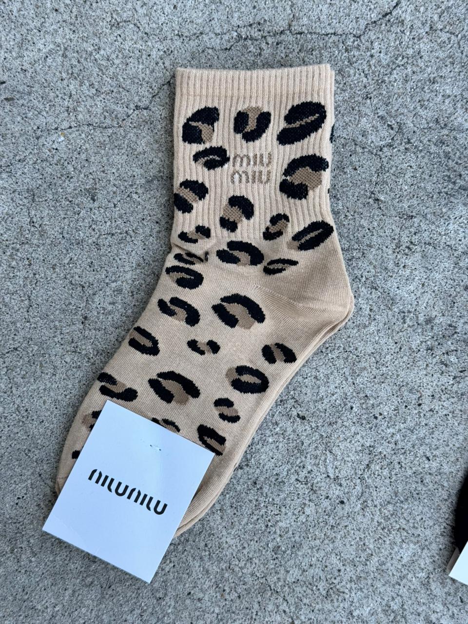 MEDIAS MIU MIU